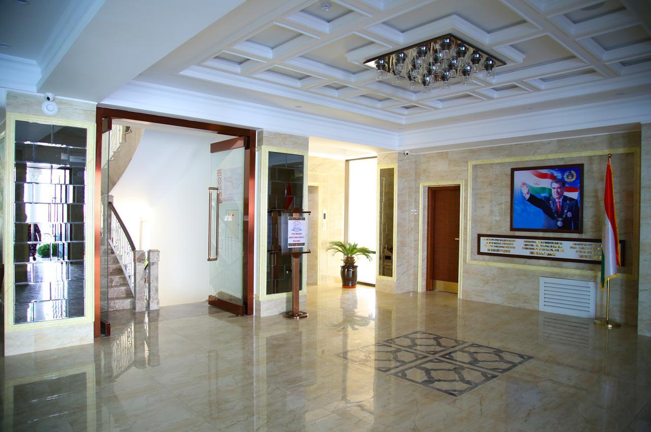 Parliament Palace Hotel ホジェンド エクステリア 写真